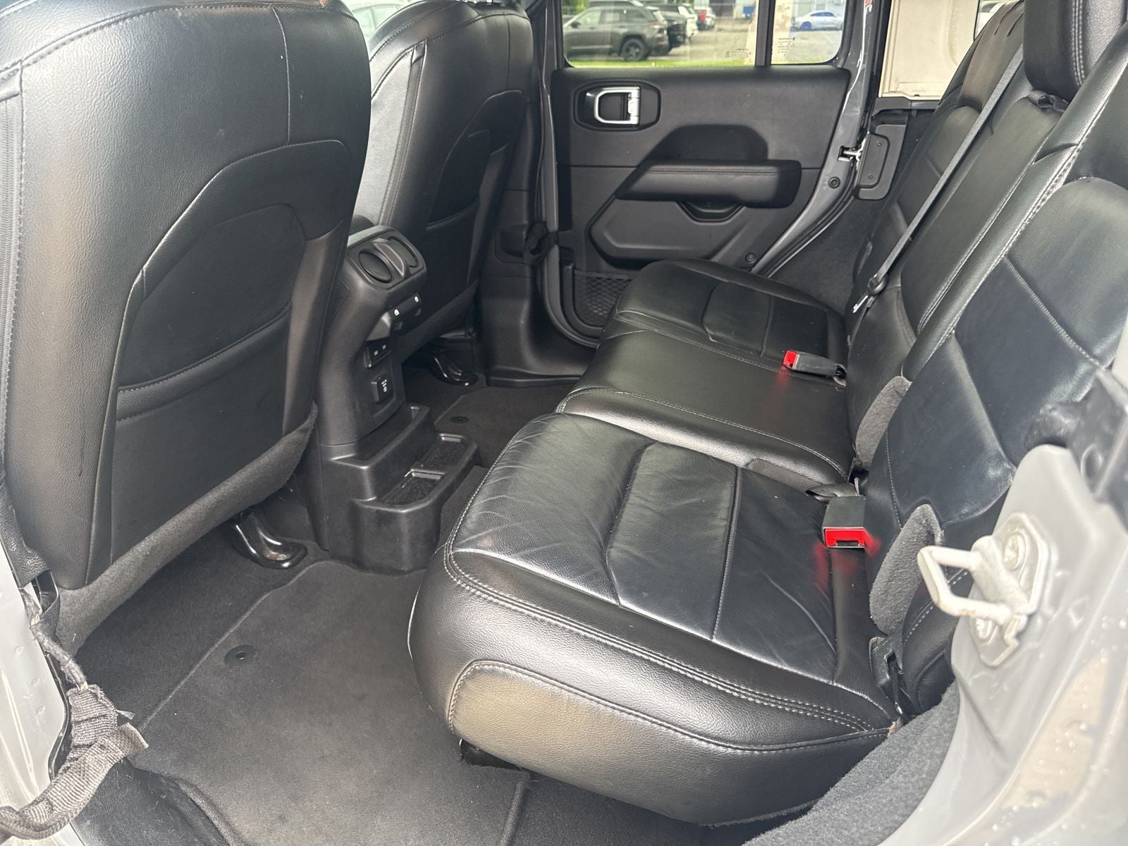 2022 Jeep Wrangler Unlimited Sahara Altitude