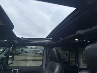 2022 Jeep Wrangler Unlimited Sahara Altitude