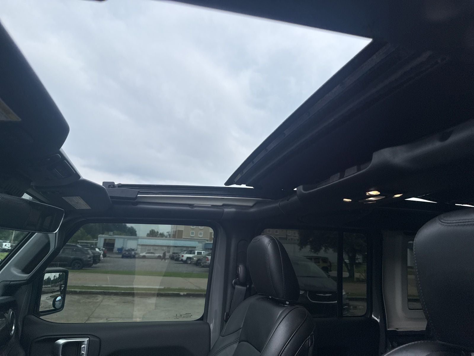2022 Jeep Wrangler Unlimited Sahara Altitude