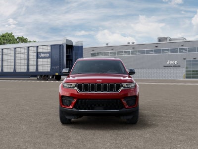 2027 Jeep Grand Cherokee Laredo