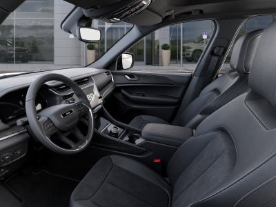 2027 Jeep Grand Cherokee Laredo Altitude