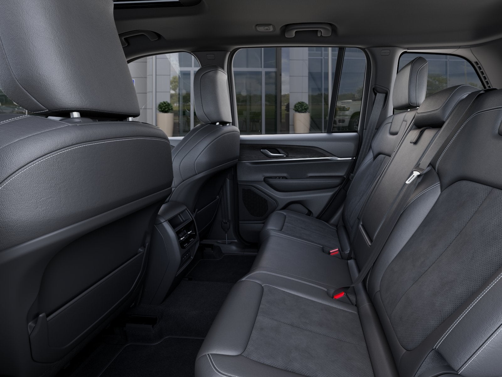 2027 Jeep Grand Cherokee Laredo Altitude