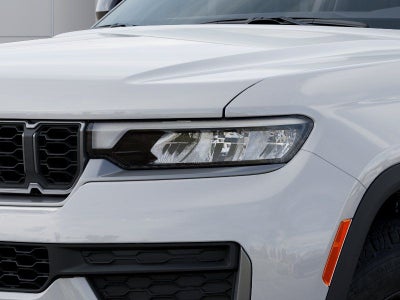 2026 Jeep Grand Cherokee Laredo Altitude