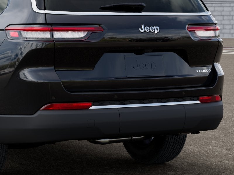 2027 Jeep Grand Cherokee L Laredo
