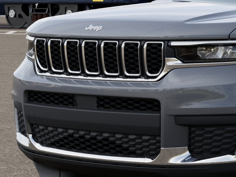 2027 Jeep Grand Cherokee L Laredo