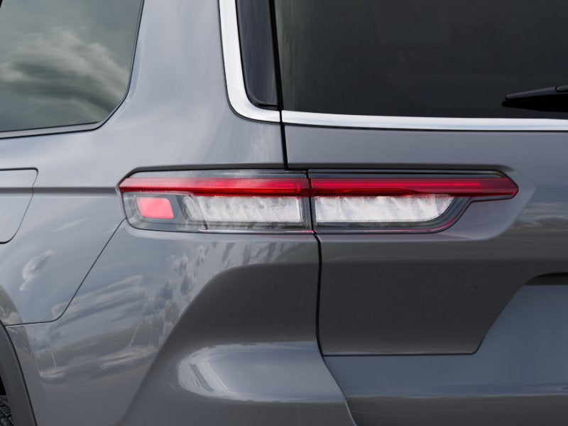2027 Jeep Grand Cherokee L Laredo