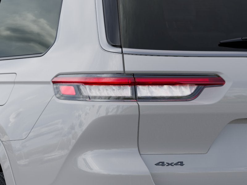 2027 Jeep Grand Cherokee L Limited Reserve