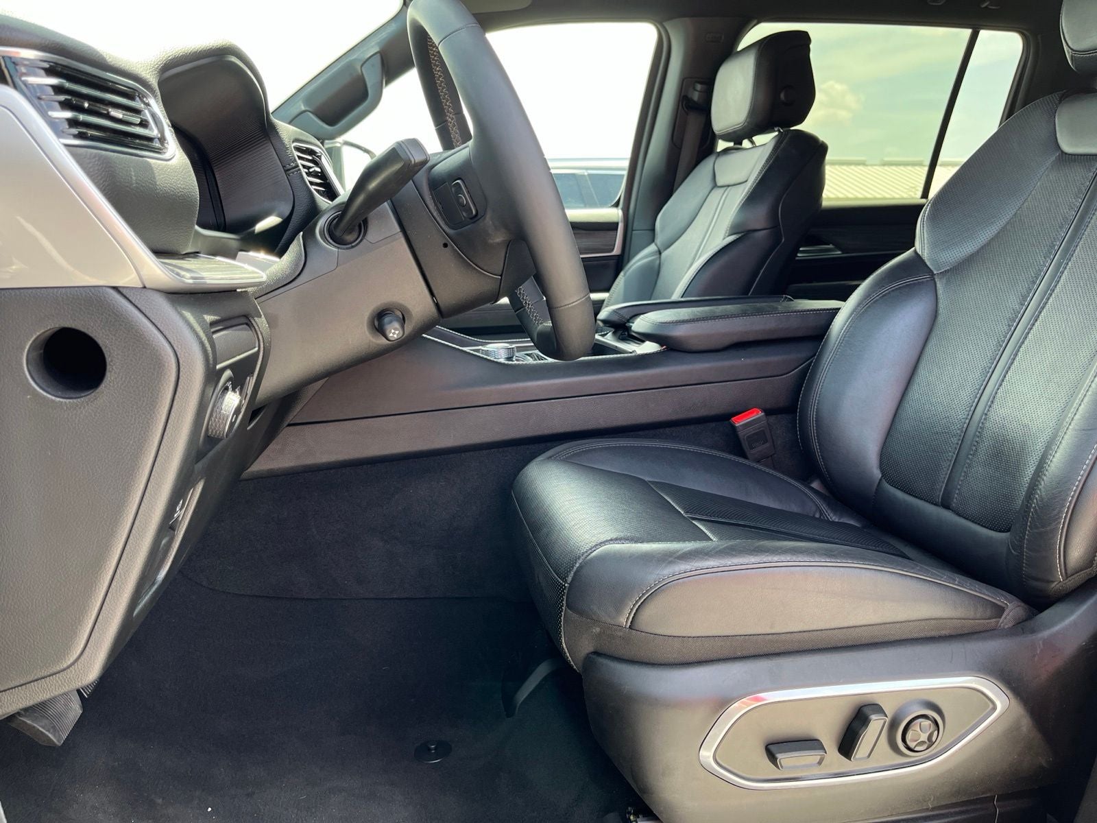 2024 Jeep Wagoneer L Series II