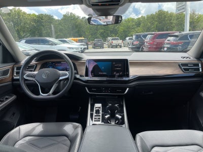 2025 Volkswagen Atlas 2.0T SE w/Technology