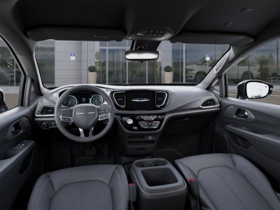 2026 Chrysler Voyager LX