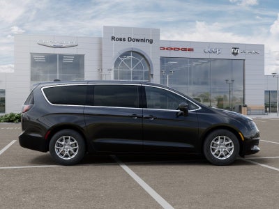 2026 Chrysler Voyager LX