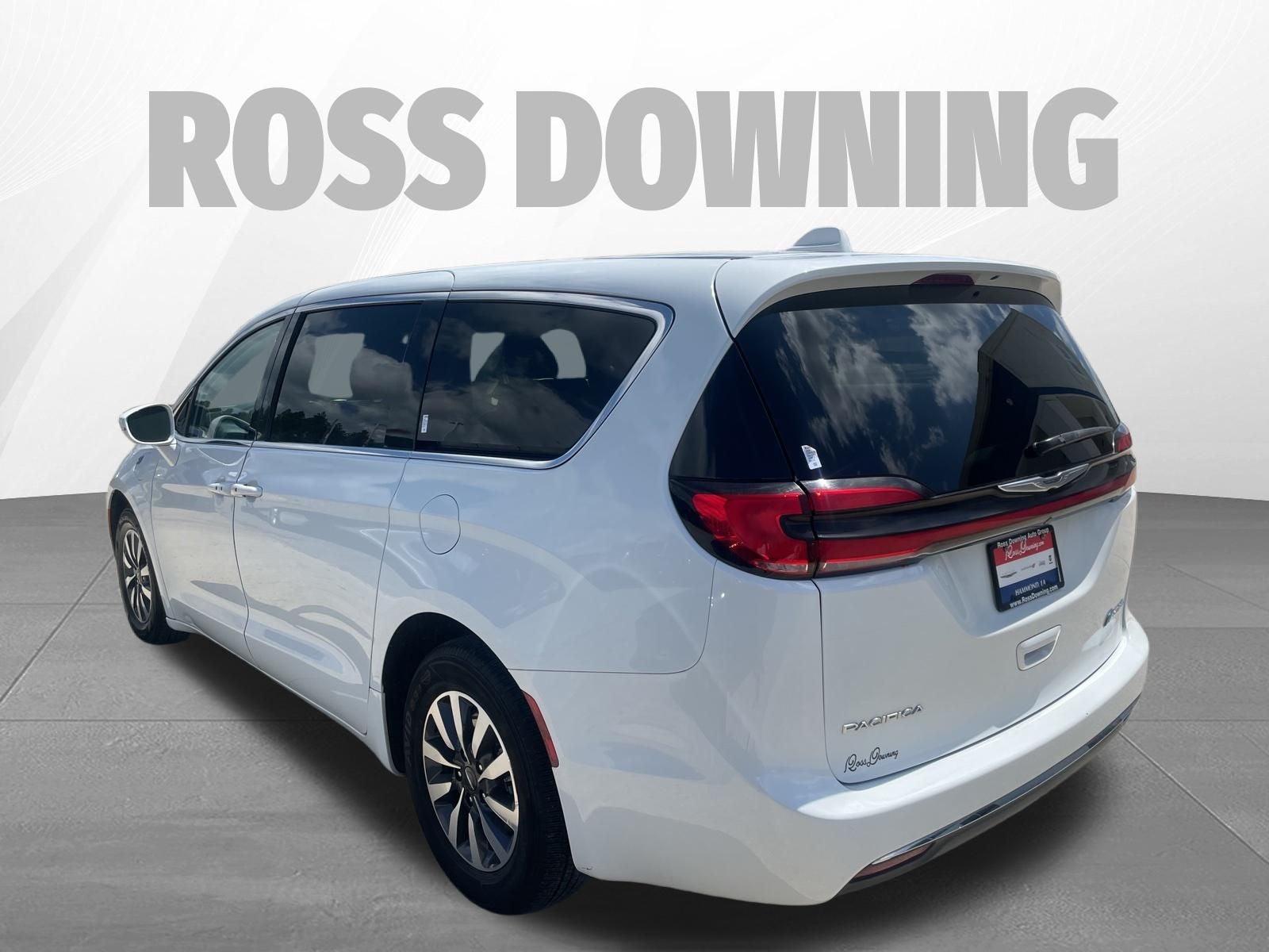 2022 Chrysler Pacifica Hybrid Touring L