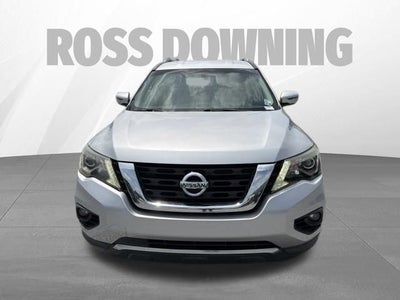 2017 Nissan Pathfinder SV