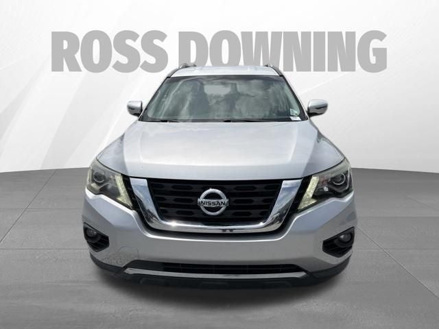 2017 Nissan Pathfinder SV