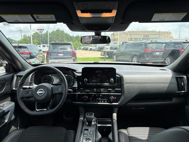 2025 Nissan Pathfinder Rock Creek